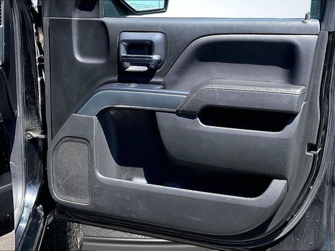 Used 2018 Chevrolet Silverado 1500 LT w/ All Star Edition AWD/4WD image 22