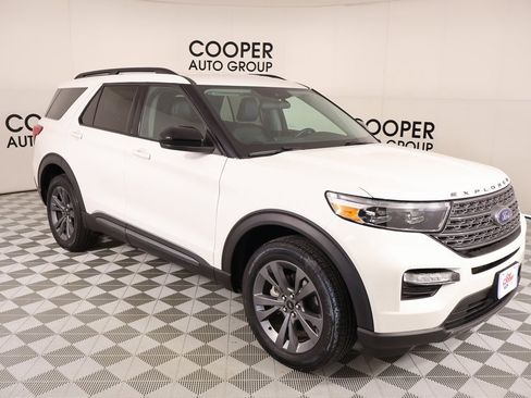 Used 2024 Ford Explorer XLT w/ Equipment Group 202A image 1