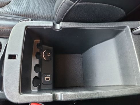 Used 2019 Jeep Cherokee High Altitude image 35