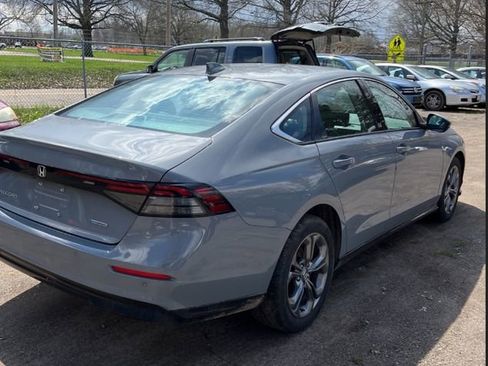 Used 2023 Honda Accord EX-L image 6