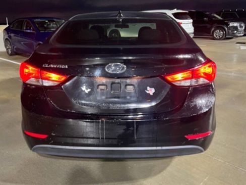 Used 2016 Hyundai Elantra SE w/ Option Group 02 image 6