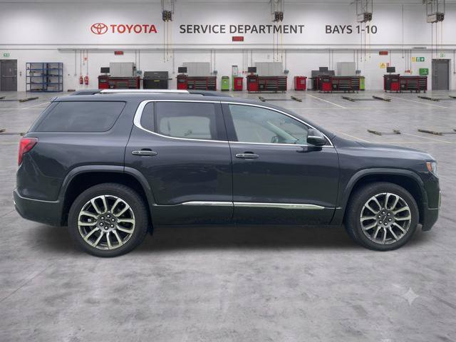 Used 2020 GMC Acadia Denali w/ Denali Ultimate Package AWD/4WD image 3