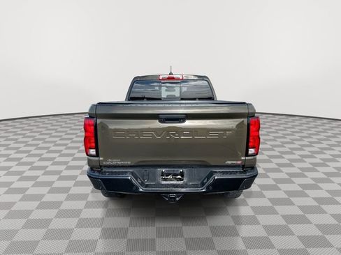 Used 2024 Chevrolet Colorado ZR2 w/ Technology Package image 9