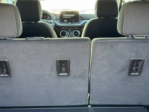 Certified 2024 Chevrolet Blazer LT w/ Convenience Package FWD image 11