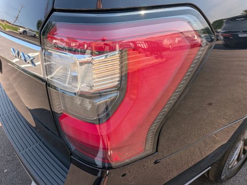 Used 2020 Ford Expedition Max Limited AWD/4WD image 18
