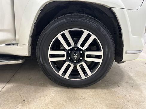Used 2020 Toyota 4Runner Limited image 13