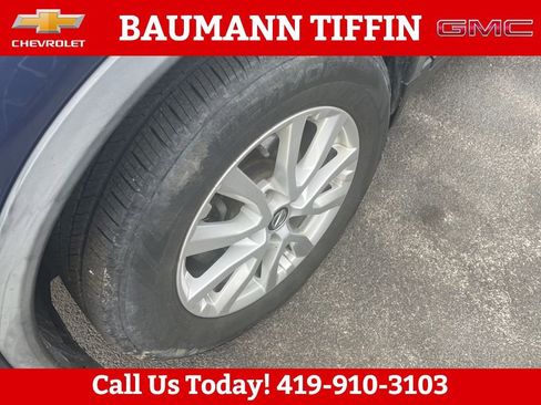 Used 2020 Nissan Rogue SV AWD/4WD image 5