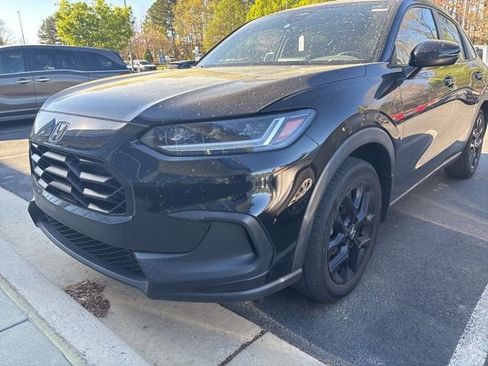 Used 2024 Honda HR-V Sport image 5