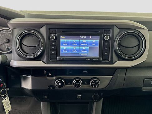 Used 2017 Toyota Tacoma SR5 w/ SR5 Appearance Package (SM) RWD image 13