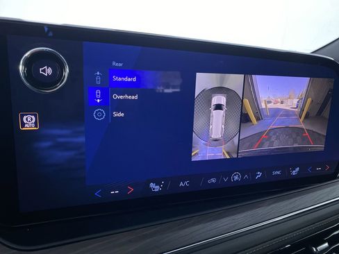 New 2026 Chevrolet Suburban Z71 w/ Comfort Package image 7