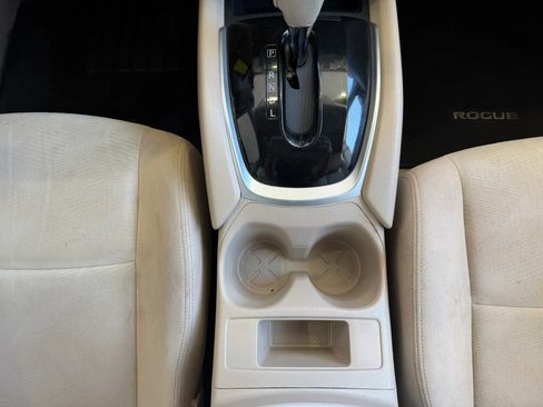 Used 2015 Nissan Rogue S FWD image 20