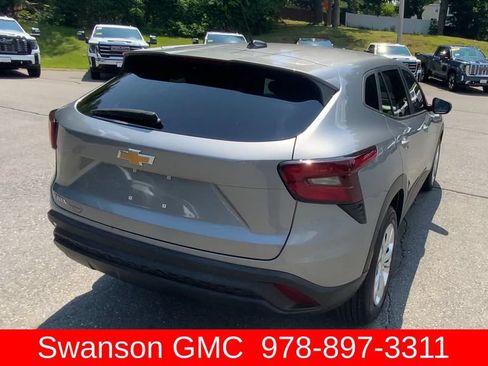 Certified 2024 Chevrolet Trax LS w/ Driver Confidence Package FWD image 9