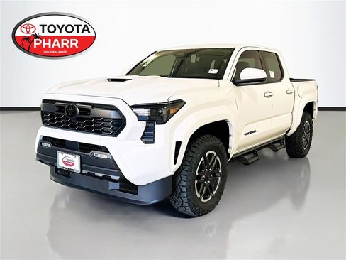 New 2025 Toyota Tacoma TRD Sport image 1