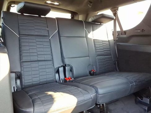 New 2026 Cadillac Escalade ESV Platinum Sport AWD/4WD image 6