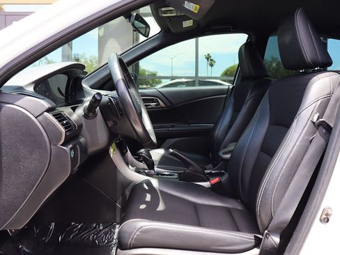 Used 2016 Honda Accord Sport image 38
