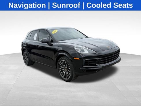 Used 2022 Porsche Cayenne S AWD/4WD image 1