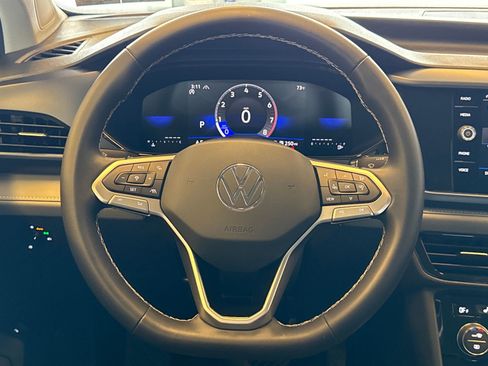 Certified 2024 Volkswagen Taos SE image 15