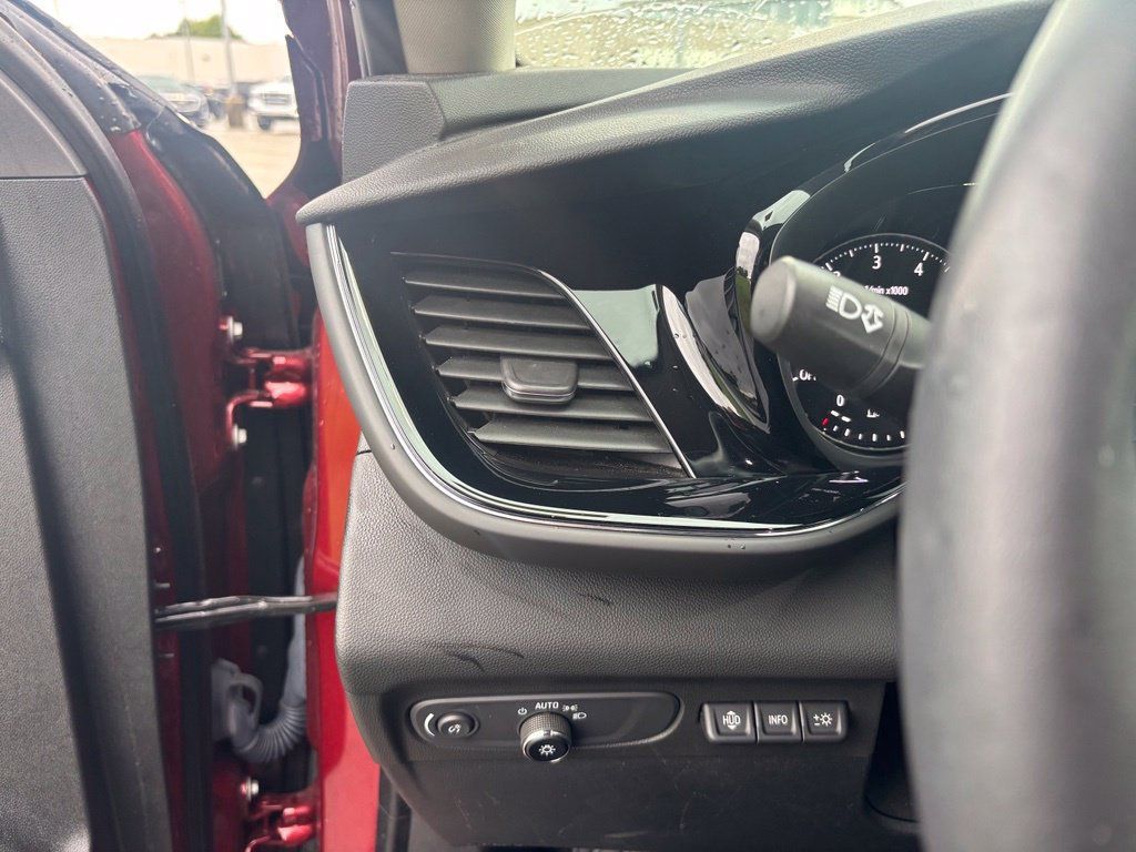 Used 2023 Buick Envision Avenir AWD/4WD image 20