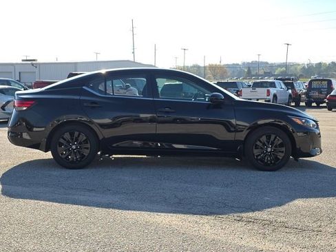 Used 2025 Nissan Sentra S FWD image 7