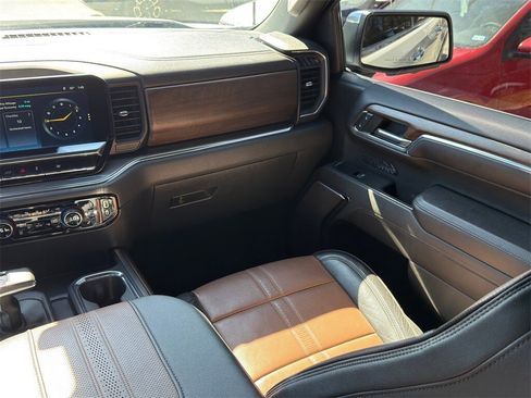 Used 2023 Chevrolet Silverado 1500 High Country w/ Technology Package image 29