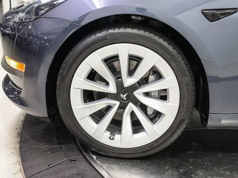 Used 2023 Tesla Model 3 Standard Range RWD image 9