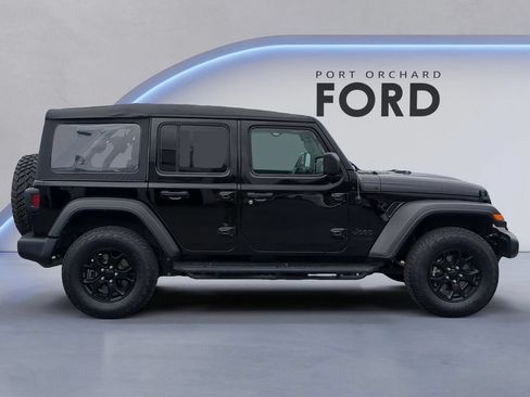 Used 2021 Jeep Wrangler Unlimited Sport AWD/4WD image 7