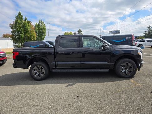 New 2025 Ford F150 Lightning Lariat image 4