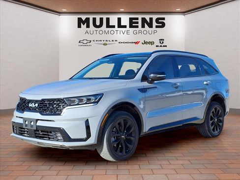 Used 2022 Kia Sorento SX image 1