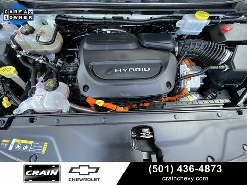 Used 2023 Chrysler Pacifica Touring-L image 34