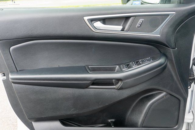 Used 2024 Ford Edge SEL AWD/4WD image 16