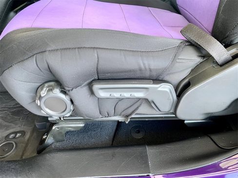 Used 2023 Jeep Wrangler Sport S image 42