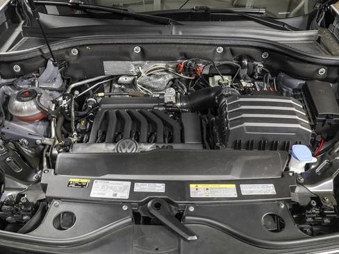 Used 2022 Volkswagen Atlas Cross Sport SEL Premium R-Line AWD/4WD image 51