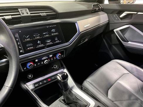 Certified 2023 Audi Q3 2.0T Premium image 6