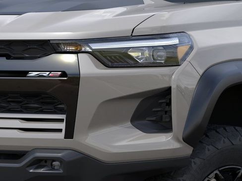 New 2026 Chevrolet Colorado ZR2 w/ Midnight Edition AWD/4WD image 10