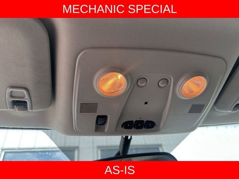 Used 2014 Chevrolet Traverse LT image 19