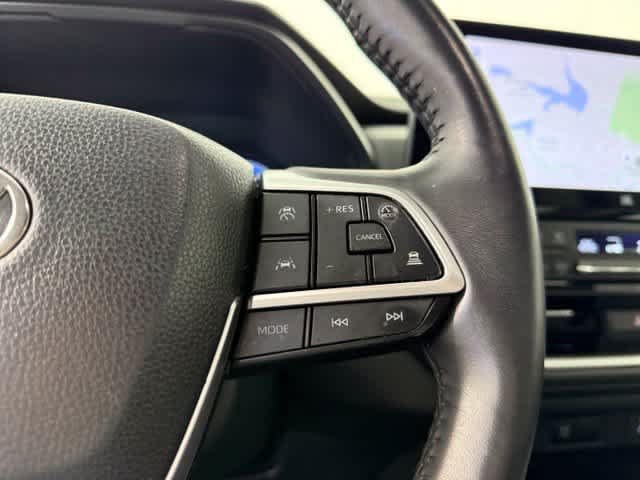 Used 2024 Toyota Grand Highlander AWD image 25