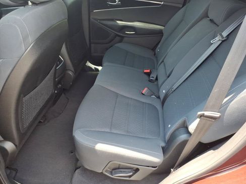 Used 2016 Kia Sorento AWD w/ LX Convenience Package image 7