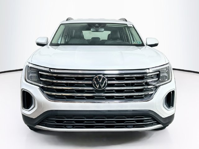 Certified 2026 Volkswagen Atlas SE AWD/4WD image 2