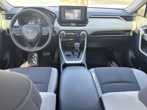 Used 2019 Toyota RAV4 XLE image 10