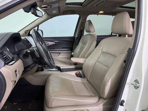 Used 2016 Honda Pilot Elite image 5