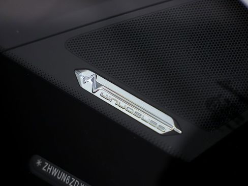 Used 2021 Lamborghini Aventador SVJ image 43