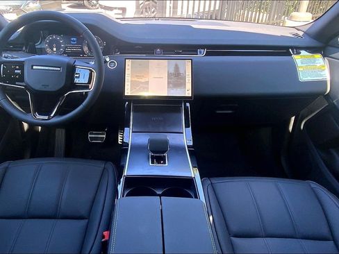 New 2026 Land Rover Range Rover Evoque Hoxton AWD/4WD image 5