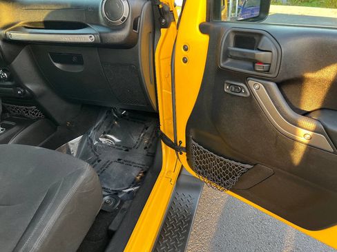 Used 2015 Jeep Wrangler Unlimited Sport w/ Quick Order Package 24S image 29