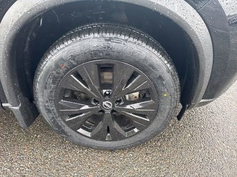 Used 2022 Nissan Rogue SV AWD/4WD image 8