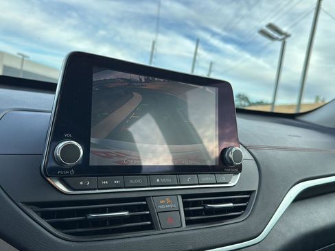 Used 2020 Nissan Altima 2.5 SR image 22