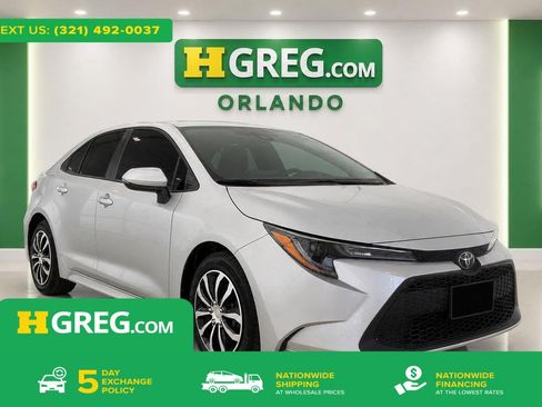 Used 2021 Toyota Corolla LE FWD image 1