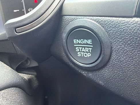 Certified 2025 Ford Escape Active AWD/4WD image 17