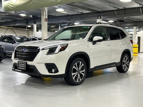 Certified 2023 Subaru Forester Limited AWD/4WD image 5