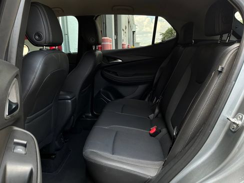 Used 2025 Buick Encore GX Preferred FWD image 11