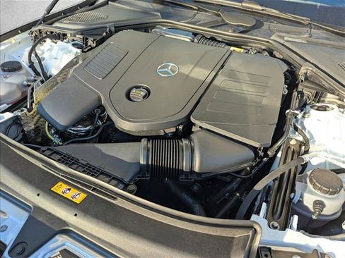 Used 2025 Mercedes-Benz E 350 Sedan image 15